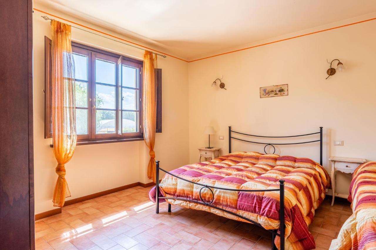 Casolare Dei Fiori - Mughetto Villa Montecarlo Dış mekan fotoğraf