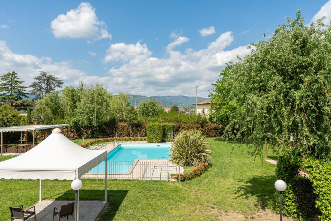 Casolare Dei Fiori - Mughetto Villa Montecarlo Dış mekan fotoğraf