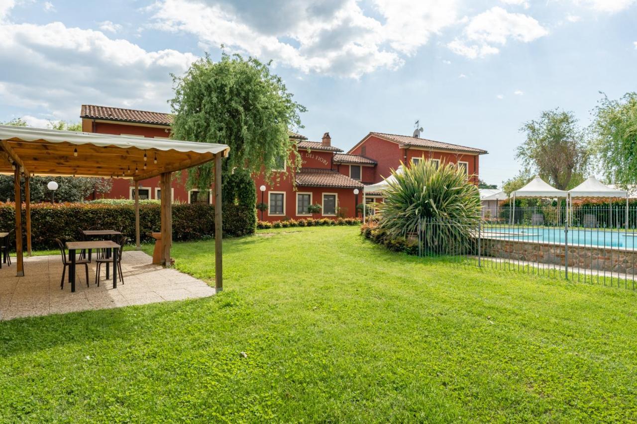Casolare Dei Fiori - Mughetto Villa Montecarlo Dış mekan fotoğraf